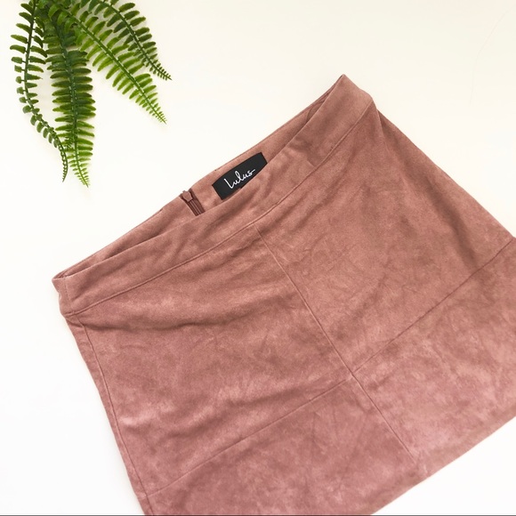 Lulus Dresses & Skirts - ***SOLD***Lulus Suede Mini Skirt